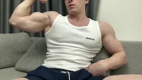 Snapshot of mrbiceps_23 chatting on 01-11-25, 02:04 Mrbiceps23 online show from 01-11-25, 02:04