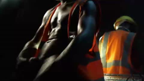 MrBigDiQ1 online show from 01-10-25, 02:04