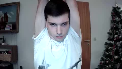 Snapshot of mrboyyyy chatting on 12-29-24, 05:22 ... online show from 12-29-24, 05:22