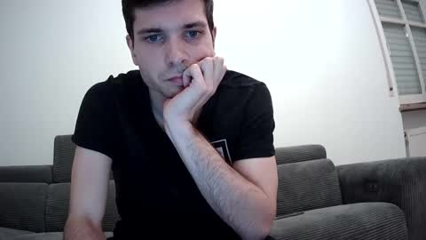 Snapshot of mrboyyyy chatting on 01-10-25, 04:20 ... online show from 01-10-25, 04:20