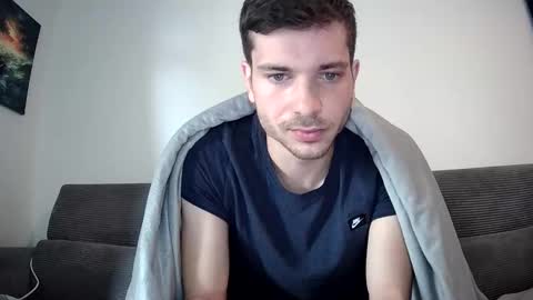 Snapshot of mrboyyyy chatting on 10-07-25, 12:46 ... online show from 10-07-25, 12:46