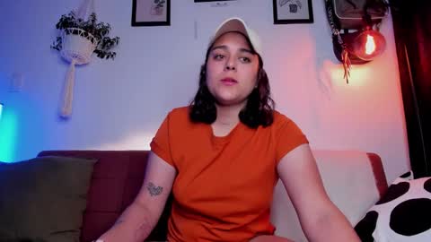 Laura online show from 11-28-25, 10:34