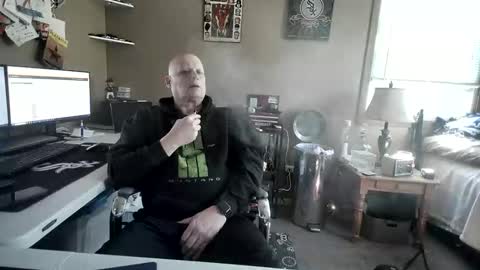 MrClean55 online show from 10-20-25, 04:18