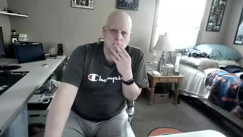 MrClean55 online show from 12-17-25, 05:08