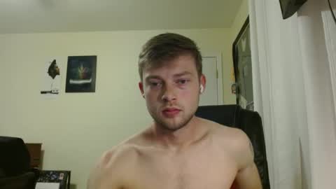 Snapshot of mrcoolguy68 chatting on 12-18-24, 12:40 mrcoolguy68 online show from 12-18-24, 12:40