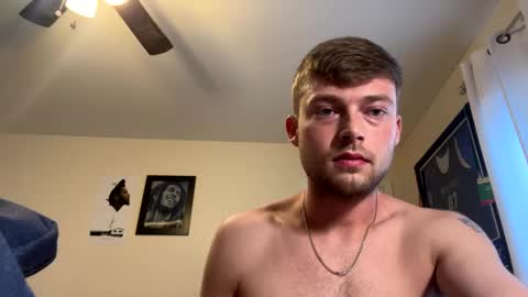 Snapshot of mrcoolguy68 chatting on 09-17-25, 03:24 mrcoolguy68 online show from 09-17-25, 03:24