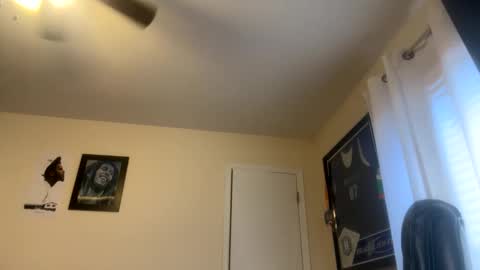 mrcoolguy68 online show from 03-25-26, 05:19