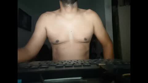 Snapshot of mrdongato01 chatting on 12-27-24, 11:06 Gato online show from 12-27-24, 11:06