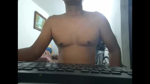 Snapshot of mrdongato01 chatting on 01-03-25, 04:00 Gato online show from 01-03-25, 04:00