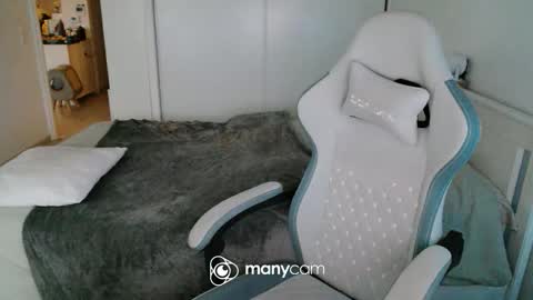 Snapshot of mrdr000 chatting on 05-11-26, 06:27 mrdr000 online show from 05-11-26, 06:27