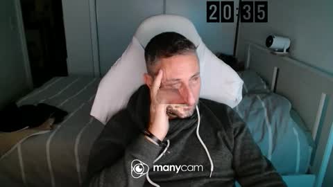 mrdr0o0o online show from 11-21-25, 07:34