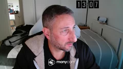 mrdr0o0o online show from 11-26-25, 12:06