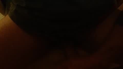 Snapshot of mre11118957 chatting on 02-10-26, 04:05 Mr-E online show from 02-10-26, 04:05