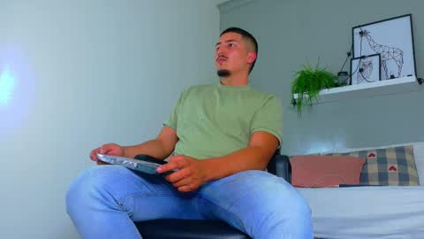 Mr Fox online show from 09-18-25, 07:38