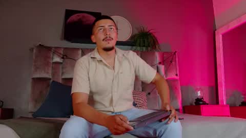 Mr Fox online show from 02-26-26, 07:46