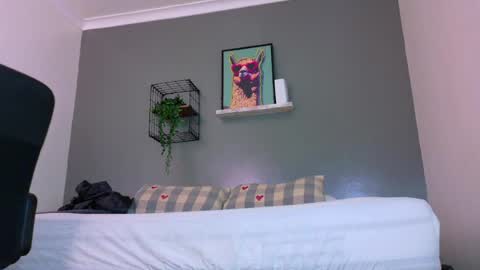 Mr Fox online show from 05-30-26, 07:44