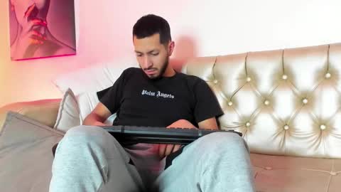 Andy online show from 03-29-26, 01:44