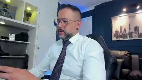 Snapshot of mrfrank_tattoo chatting on 07-16-26, 01:06 MrFrank. online show from 07-16-26, 01:06