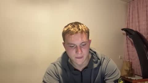 Snapshot of mrheat_ chatting on 10-07-25, 07:11 Max online show from 10-07-25, 07:11