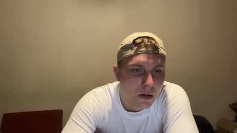 Snapshot of mrheat_ chatting on 11-04-25, 09:03 Max online show from 11-04-25, 09:03