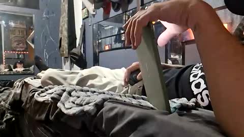 mrj1979 online show from 11-26-25, 05:52