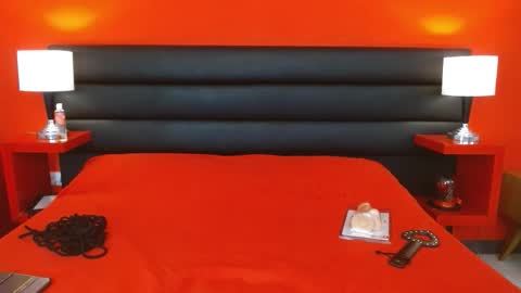 MrJohnandLucy online show from 01-06-26, 12:09