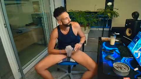 mrlongplay835366 online show from 08-09-26, 03:44