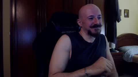 Snapshot of mrman0223 chatting on 11-19-25, 06:19 Antony online show from 11-19-25, 06:19