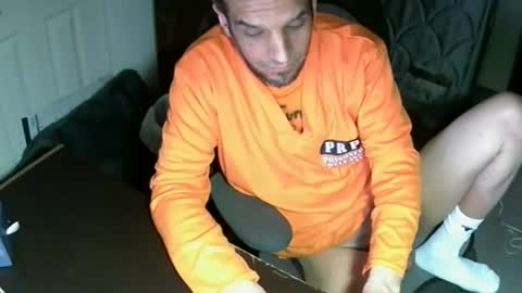 Snapshot of mrmarcxxcam chatting on 04-28-26, 03:44 MrMarc online show from 04-28-26, 03:44
