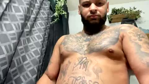 Snapshot of mrnineinch1995 chatting on 02-23-26, 01:47 mrnineinch1995 online show from 02-23-26, 01:47