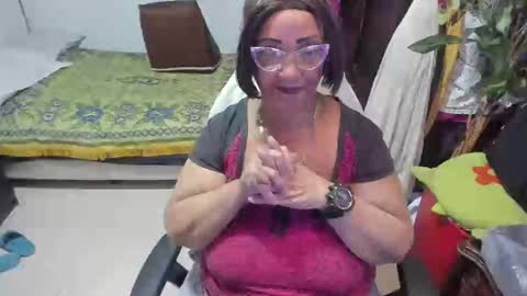 mrs_mommy online show from 02-18-25, 06:47