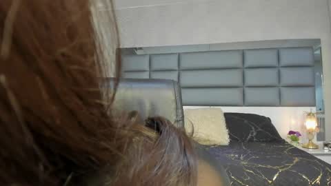 Snapshot of mrs_regina_clk chatting on 05-30-26, 03:47 Regina online show from 05-30-26, 03:47
