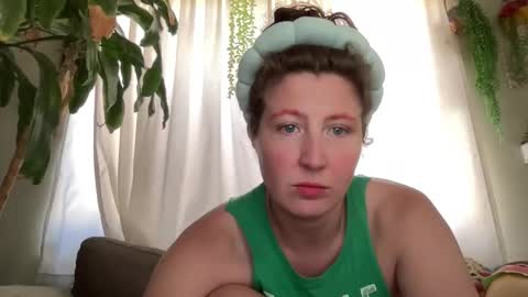 Snapshot of mrsbikesheba chatting on 11-06-25, 04:52 Babs Bear online show from 11-06-25, 04:52