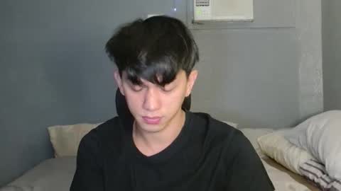 Snapshot of mrshawn95 chatting on 10-17-25, 06:21 shawn online show from 10-17-25, 06:21