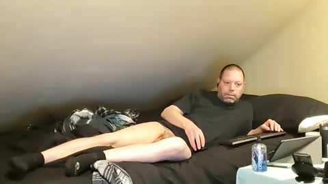 Snapshot of mrxhere chatting on 02-17-25, 03:42 mrxhere online show from 02-17-25, 03:42