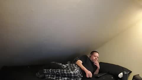 Snapshot of mrxhere chatting on 10-14-25, 08:53 mrxhere online show from 10-14-25, 08:53