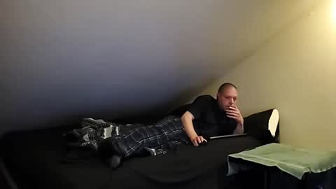 mrxhere online show from 04-11-26, 09:57