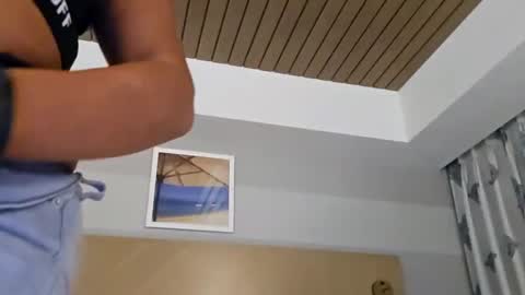 Jon3z online show from 09-19-25, 05:20