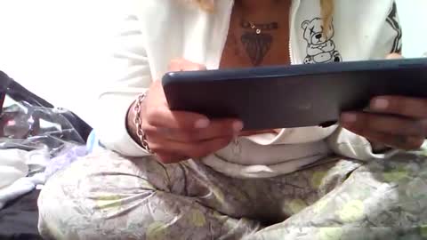 ms2wet4u1000 online show from 10-31-25, 03:02