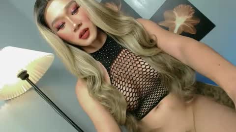 chloe online show from 06-08-26, 10:10