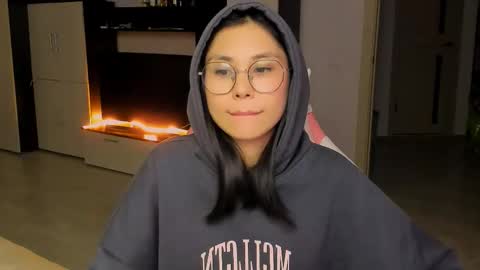 ms_emily_ online show from 09-30-25, 02:55