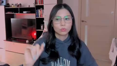 Snapshot of ms_emily_ chatting on 04-23-26, 12:29 ms_emily_ online show from 04-23-26, 12:29