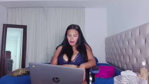 Snapshot of ms_freya chatting on 02-19-25, 02:44 Freya online show from 02-19-25, 02:44