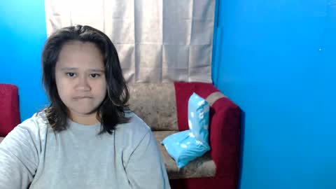 Nathalie online show from 02-06-25, 02:26