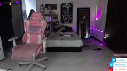 Snapshot of ms_ratuelita chatting on 06-16-26, 06:54 Manuela3 online show from 06-16-26, 06:54