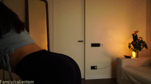 Snapshot of ms_seductive chatting on 04-29-26, 02:43 Your M online show from 04-29-26, 02:43