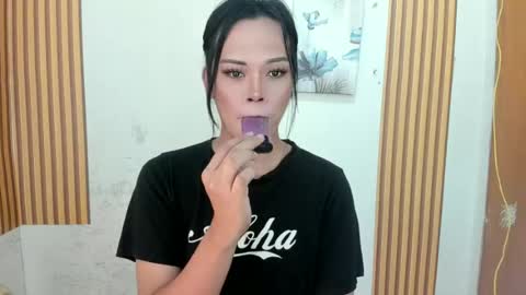 selena online show from 06-18-26, 12:22