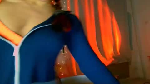 Snapshot of ms_sophiee chatting on 01-06-25, 03:40 ms_sophiee online show from 01-06-25, 03:40
