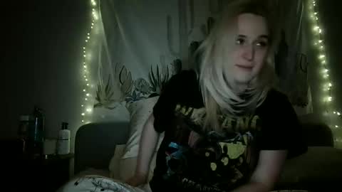 msclairewhatever online show from 11-21-25, 10:58