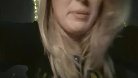 Snapshot of msclairewhatever chatting on 05-13-26, 03:15 msclairewhatever online show from 05-13-26, 03:15